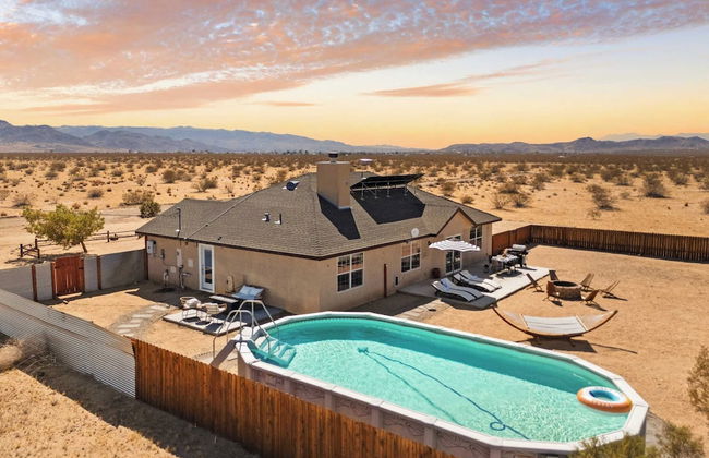 Casa De Kota by Avantstay Pool, Firepit, & Games Secluded & Chic - Photo 1