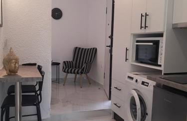 Funky, cute flat close t center - Foto 32