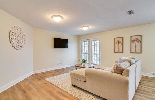 Downtown Kemah Rental about 3 Blocks to Boardwalk! - Foto 1