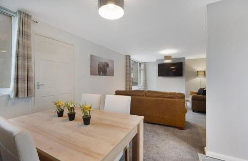 NEW! 3BR in Traynor Square - Photo 18