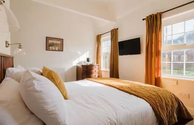 Idyllic Foodie Retreat above Silks Pub - Foto 6