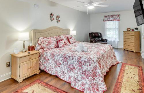 Enchanting Creekside Cottage with Hot Tub - Foto 20