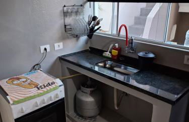 Kitnet Completa perto da Praia e do Centro, Roupas de Cama e Banho - Foto 22