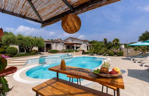 Villa Filton with private pool, sauna, pool and jacuzzi - Foto 7