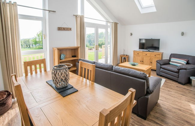 Stoneleigh Village - Photo 39