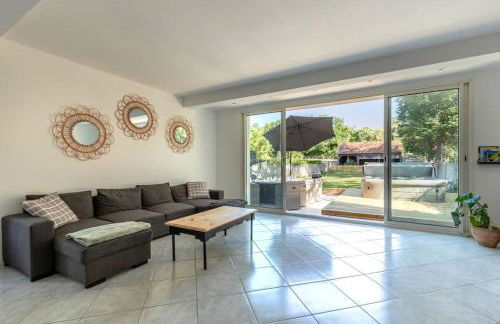 La Villa Romaine, Jacuzzi 15 min du Zoo de Beauval - Foto 8