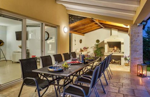 Amazing Home In Naselje Muzini - Foto 8