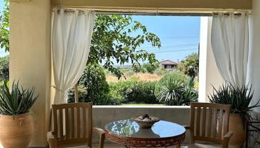 Comfortable Home - Photo 3