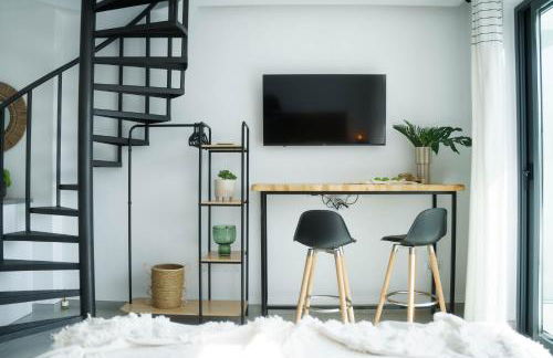 Emerald Suite Plaza - Photo 22