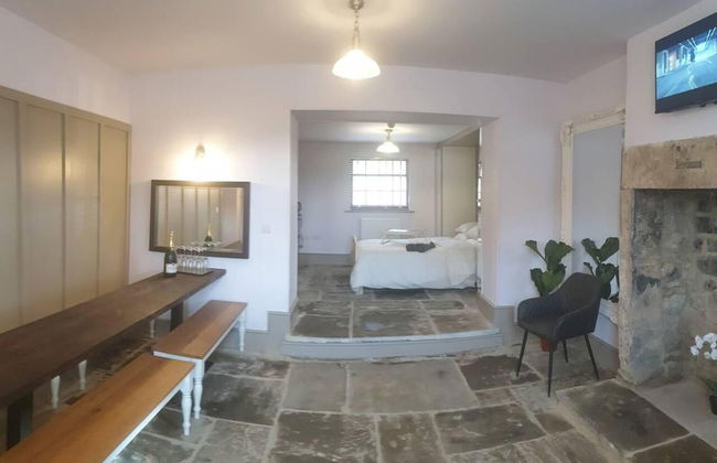 1700s Canalside Cottage Sleeps up to 12 Guests - Foto 7