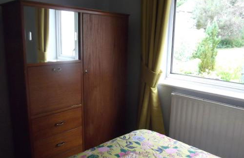 Hall Dale View near Matlock & Peak District - Photo 24