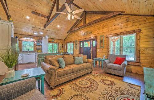 Falling Star Eagletown Cabin with Hot Tub Pets OK - Foto 6