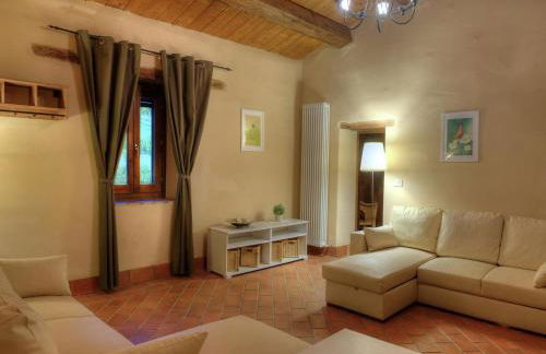 Scenic holiday home in Modigliana with fenced garden - Foto 24