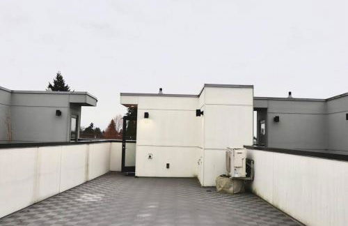 Entire Stunning Townhouse 3br/2.5ba w Parking - Foto 26