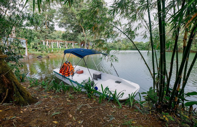 Almost Heaven Lake Resort by Cocotel - Photo 42