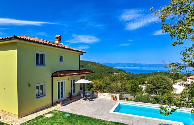 Wonderful Brsec Apartments With Sea View and Shared Pool - Foto 19