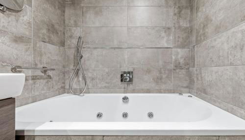 Modern 2 Bed with Balcony & London Eye Views - Foto 3