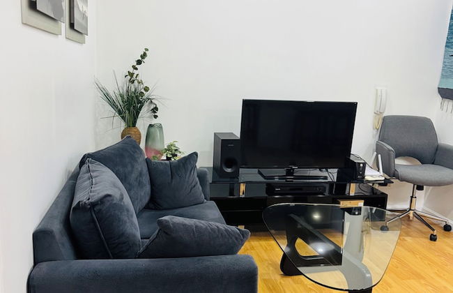 2 bedrooms in makati with balcony - Photo 40