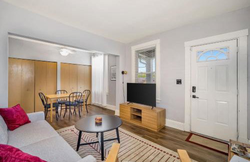 Cozy Cottage In The Heart Of Hyde Park 1 Bedroom Home by RedAwning - Photo 17