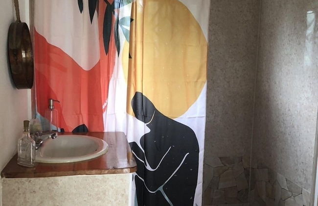 Seacret Studios - Cozy Jamaican Retreat Apts by RedAwning - Photo 4