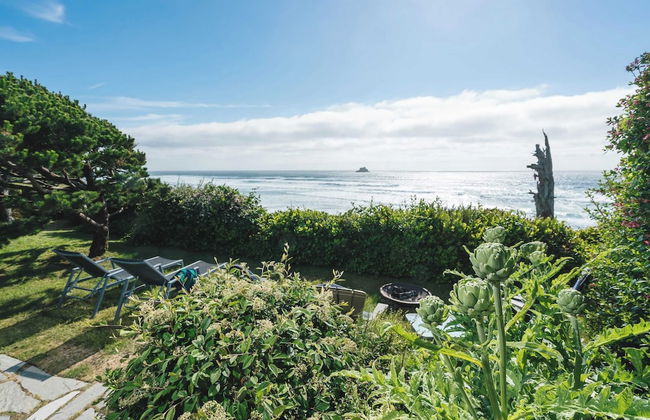 Arch Cape Escape by Avantstay Sensational Clift Top Home w/ Pacific Ocean Views - Photo 19