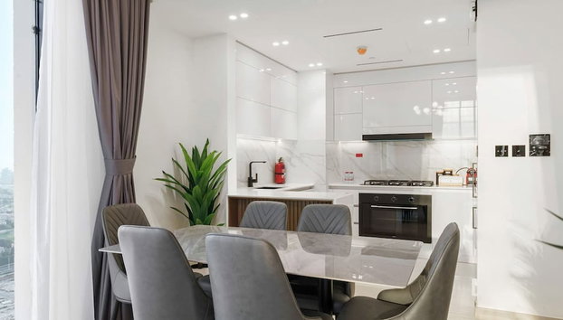 Modern 2BR w Balcony in JVC nr Dubai Sports City - Foto 3, Habitación