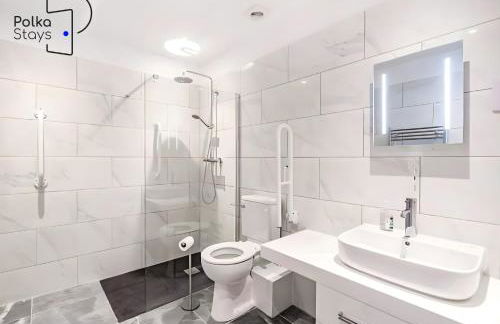 No 6 PolkaStays Ivy Farm Orchard Suite - Foto 14