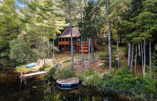 Private Lakefront - Luxury Log House - Photo 32