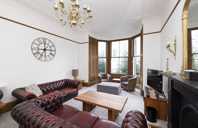 JOIVY 5 Bedroom Apt Near Meadows & George Square - Foto 83