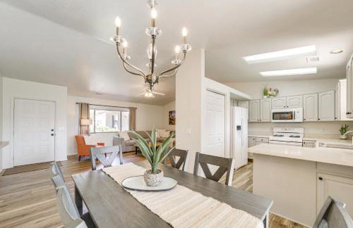 3 Mi to Old Town Cottonwood Sunny Home with BBQ - Foto 12