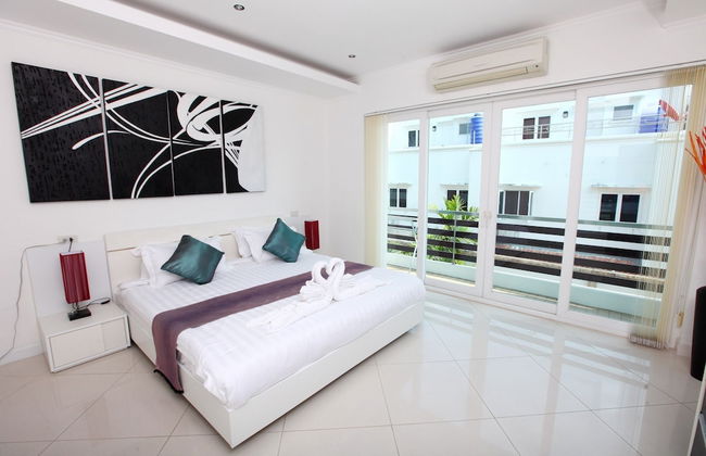 Hidden Palm Pool Villas - Photo 11