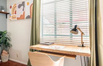 Vibrant 2BR DT Living, Stylish & Serene Stay - Foto 26