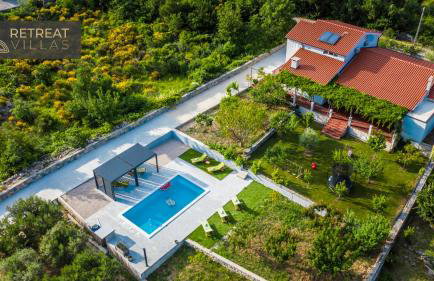 Villa Eleona with private pool and garden - Photo 10