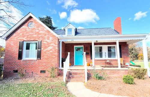 Winston Salem Gem Convenient 4 Bedroom and 2 baths - Foto 2