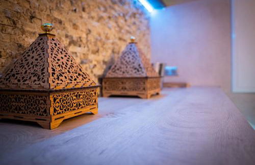 LE LOFT A BULLES (85m2 Jacuzzi Hammam Billiard Bar Douche Sauna) - Foto 12