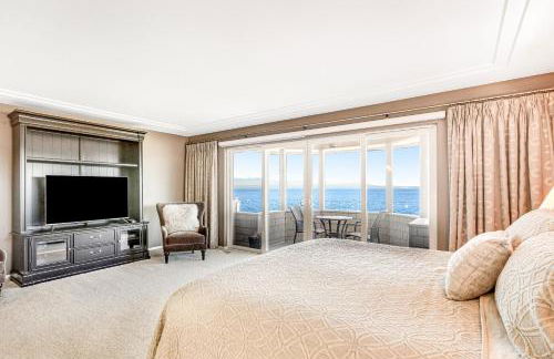 Misty Lady at Water's Edge - Foto 29