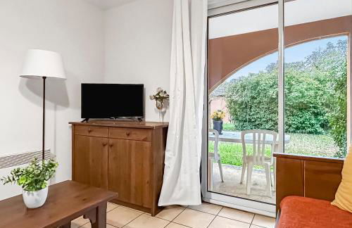 Séjour familial RDC, parking, piscine chauffée - Photo 1