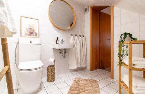 AltstadtFlair Apartment I Top-Lage I Schlossnähe I modern - Foto 9