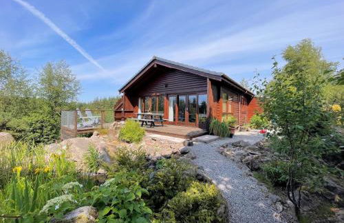 Beautiful 2BR Beach Lodge Set In Stunning Gardens - Pass the Keys - Photo 1