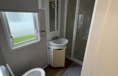 Beautiful 2 bedroom caravan , Leysdown - Foto 9