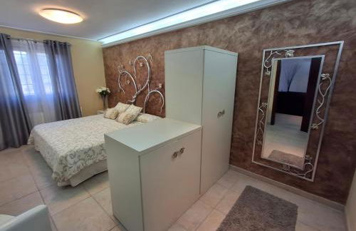 Magnífica Villa Familiar Con Piscina a 8Km Playa - Photo 31