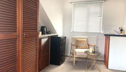 Spacious en-suite in a 5-Bedroom House at Hanwell (2nd Floor) - Foto 3