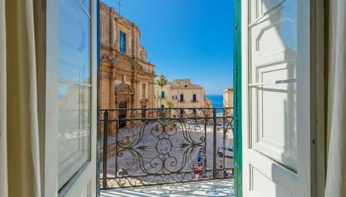 Prestigiosa Dimora Storica con Affacci sul Duomo - Foto 2