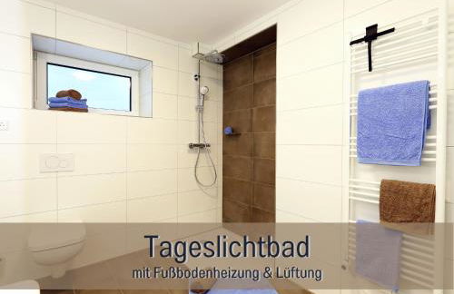 Ferienhaus Höckelheim - FeWo Blaue Lagune - neu, modern & geräumig - 100 qm - 3 Schlafzimmer - bis 6 Gäste, Babies reisen gratis - Garten, Grill & Terrasse - Fußbodenheizung - Smart-TV - Küche mit Backofen, Spülmaschine & Toaster - nahe Göttingen - Foto 9