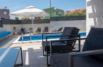 Villa Lumaka Sun - Amazing Home In Brodarica with 4 Bedrooms, Wifi, Outdoor Swimming Pool and Heated Swimming Pool - Photo 18