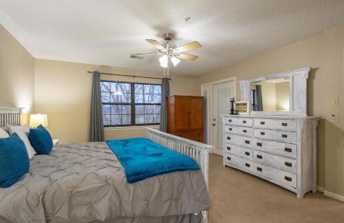 2BR Penthouse Condo - 2 Pools - Close to the Strip - Stairs Required - FREE TICKETS INCLUDED - FHC-24 - Foto 20