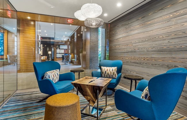 Global Luxury Suites at Reston Town Center - Photo 9