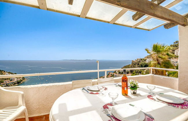 Apartment With Furnished Terrace - Photo 32