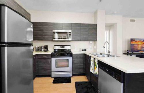 COZY 2BR/2BA ! 5MINtoDisney ! AngelStadium!HondaCenter - Photo 9