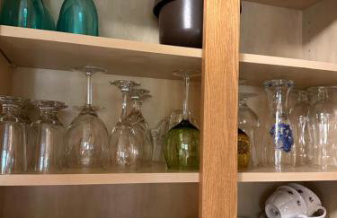 Forget Me Not Home by Airport Upstairs with Deck - Foto 3